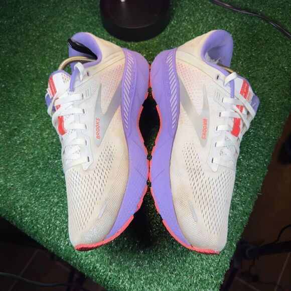 BROOKS ADRENALINE GTS 22 - Women’s Running Shoes - SIZE 11 - Picture 6 of 9